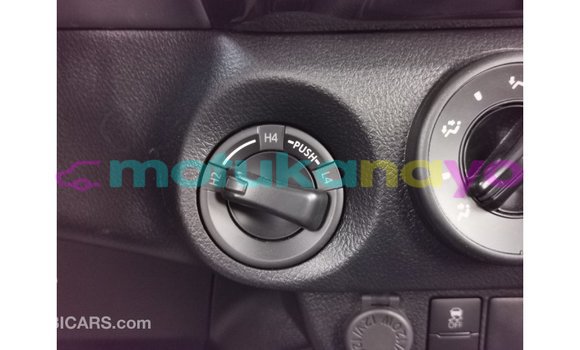 Buy Import Toyota Hilux White Car in Import - Dubai in Bandundu Buy Import Toyota Hilux White Car in Import - Dubai in Bandundu