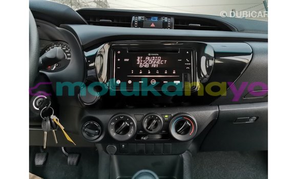 Buy Import Toyota Hilux White Car in Import - Dubai in Bandundu Buy Import Toyota Hilux White Car in Import - Dubai in Bandundu