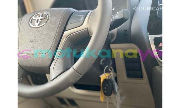 Buy Import Toyota Prado White Car in Import - Dubai in Bandundu Buy Import Toyota Prado White Car in Import - Dubai in Bandundu