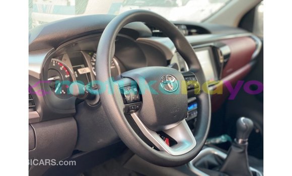 Buy Import Toyota Hilux White Car in Import - Dubai in Bandundu Buy Import Toyota Hilux White Car in Import - Dubai in Bandundu