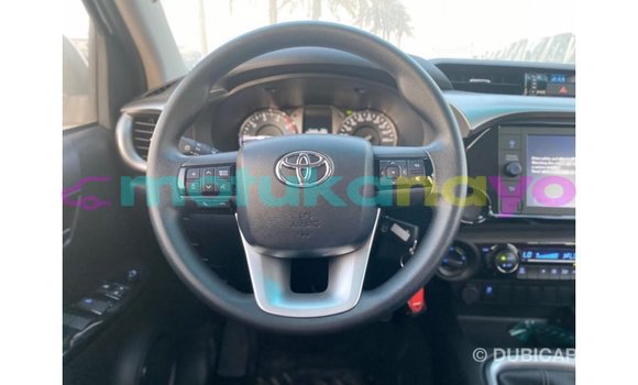 Buy Import Toyota Hilux White Car in Import - Dubai in Bandundu Buy Import Toyota Hilux White Car in Import - Dubai in Bandundu
