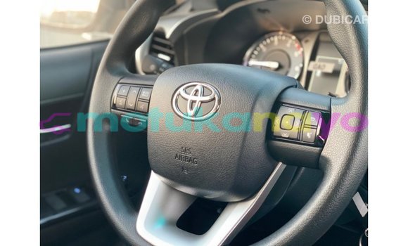 Buy Import Toyota Hilux White Car in Import - Dubai in Bandundu Buy Import Toyota Hilux White Car in Import - Dubai in Bandundu