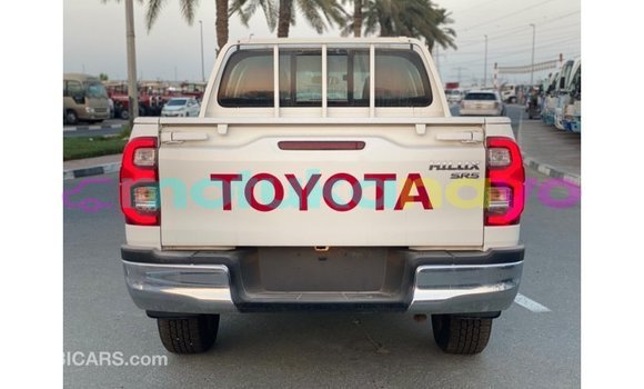 Buy Import Toyota Hilux White Car in Import - Dubai in Bandundu Buy Import Toyota Hilux White Car in Import - Dubai in Bandundu