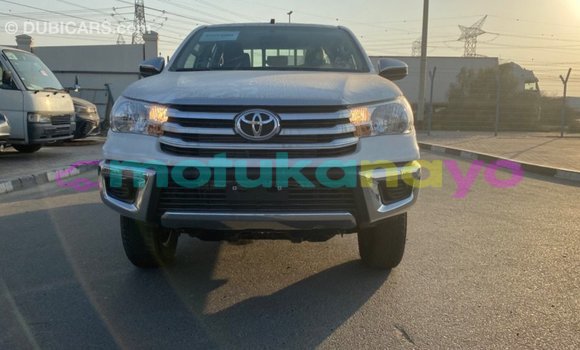 Buy Import Toyota Hilux White Car in Import - Dubai in Bandundu Buy Import Toyota Hilux White Car in Import - Dubai in Bandundu