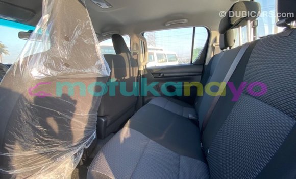 Buy Import Toyota Hilux White Car in Import - Dubai in Bandundu Buy Import Toyota Hilux White Car in Import - Dubai in Bandundu
