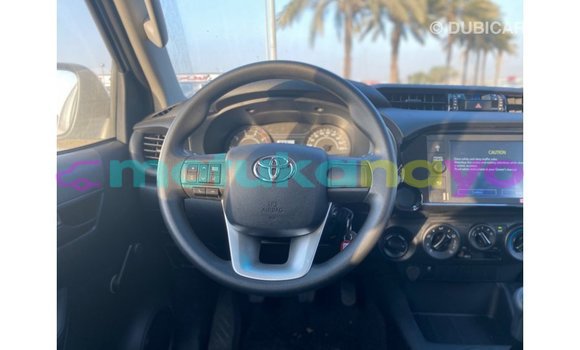 Buy Import Toyota Hilux White Car in Import - Dubai in Bandundu Buy Import Toyota Hilux White Car in Import - Dubai in Bandundu
