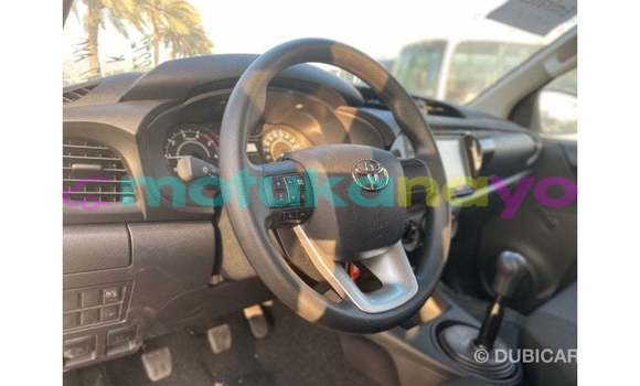 Buy Import Toyota Hilux White Car in Import - Dubai in Bandundu Buy Import Toyota Hilux White Car in Import - Dubai in Bandundu