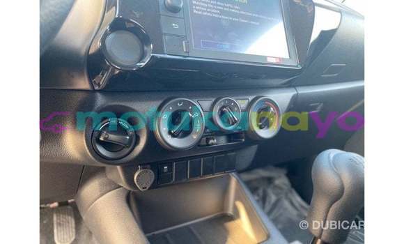 Buy Import Toyota Hilux White Car in Import - Dubai in Bandundu Buy Import Toyota Hilux White Car in Import - Dubai in Bandundu