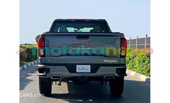 Acheter Import Voiture GMC Sierra Autre à Import - Dubai, Bandundu Acheter Import Voiture GMC Sierra Autre à Import - Dubai, Bandundu