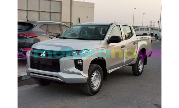 Buy Import Mitsubishi L200 Other Car in Import - Dubai in Bandundu Buy Import Mitsubishi L200 Other Car in Import - Dubai in Bandundu