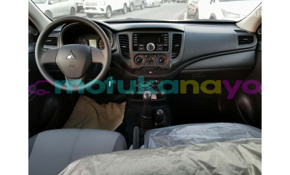 Buy Import Mitsubishi L200 Other Car in Import - Dubai in Bandundu Buy Import Mitsubishi L200 Other Car in Import - Dubai in Bandundu