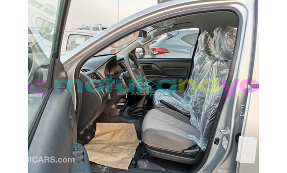 Buy Import Mitsubishi L200 Other Car in Import - Dubai in Bandundu Buy Import Mitsubishi L200 Other Car in Import - Dubai in Bandundu