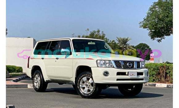 Buy Import Nissan Patrol White Car in Import - Dubai in Bandundu Buy Import Nissan Patrol White Car in Import - Dubai in Bandundu