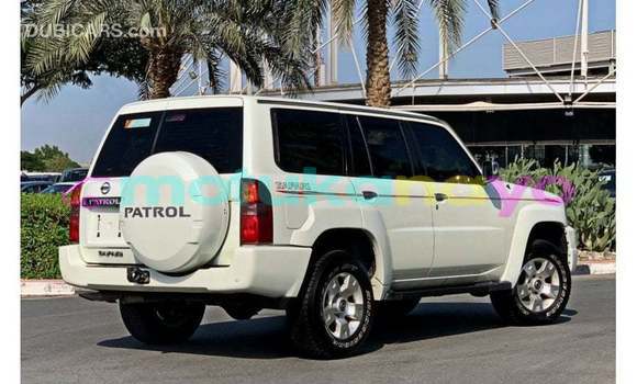 Buy Import Nissan Patrol White Car in Import - Dubai in Bandundu Buy Import Nissan Patrol White Car in Import - Dubai in Bandundu