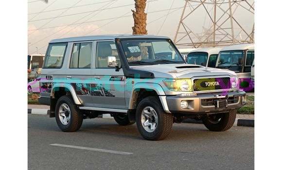 Buy Import Toyota Land Cruiser Other Car in Import - Dubai in Bandundu Buy Import Toyota Land Cruiser Other Car in Import - Dubai in Bandundu