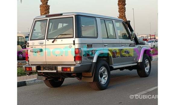 Buy Import Toyota Land Cruiser Other Car in Import - Dubai in Bandundu Buy Import Toyota Land Cruiser Other Car in Import - Dubai in Bandundu
