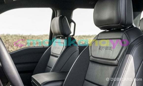 Acheter Import Voiture Ford Club Wagon Noir à Import - Dubai, Bandundu Acheter Import Voiture Ford Club Wagon Noir à Import - Dubai, Bandundu