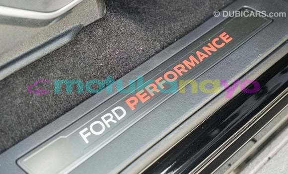 Acheter Import Voiture Ford Club Wagon Noir à Import - Dubai, Bandundu Acheter Import Voiture Ford Club Wagon Noir à Import - Dubai, Bandundu