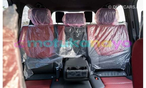 Buy Import Toyota Land Cruiser White Car in Import - Dubai in Bandundu Buy Import Toyota Land Cruiser White Car in Import - Dubai in Bandundu