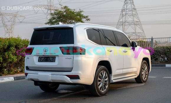 Buy Import Toyota Land Cruiser White Car in Import - Dubai in Bandundu Buy Import Toyota Land Cruiser White Car in Import - Dubai in Bandundu