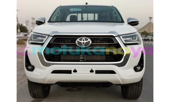 Buy Import Toyota Hilux White Car in Import - Dubai in Bandundu Buy Import Toyota Hilux White Car in Import - Dubai in Bandundu