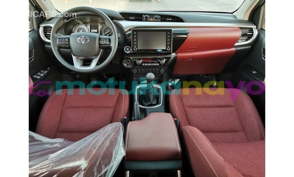 Buy Import Toyota Hilux White Car in Import - Dubai in Bandundu Buy Import Toyota Hilux White Car in Import - Dubai in Bandundu
