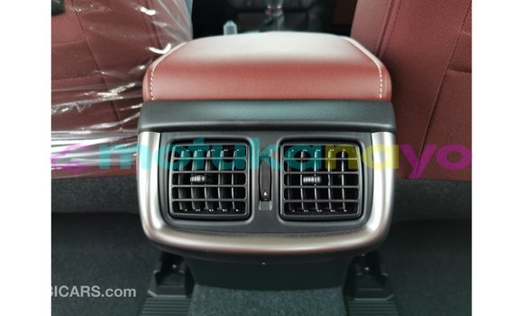 Buy Import Toyota Hilux White Car in Import - Dubai in Bandundu Buy Import Toyota Hilux White Car in Import - Dubai in Bandundu