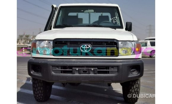 Buy Import Toyota Land Cruiser White Car in Import - Dubai in Bandundu Buy Import Toyota Land Cruiser White Car in Import - Dubai in Bandundu