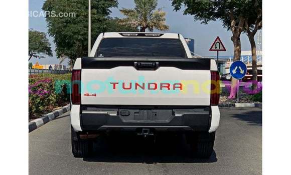 Acheter Import Voiture Toyota Tundra Blanc à Import - Dubai, Bandundu Acheter Import Voiture Toyota Tundra Blanc à Import - Dubai, Bandundu