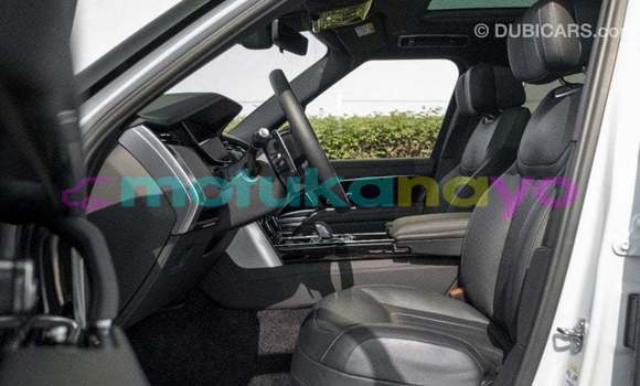 Buy Import Land Rover Range Rover White Car in Import - Dubai in Bandundu Buy Import Land Rover Range Rover White Car in Import - Dubai in Bandundu
