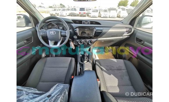Buy Import Toyota Hilux Other Car in Import - Dubai in Bandundu Buy Import Toyota Hilux Other Car in Import - Dubai in Bandundu