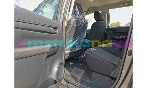 Buy Import Toyota Hilux Other Car in Import - Dubai in Bandundu Buy Import Toyota Hilux Other Car in Import - Dubai in Bandundu