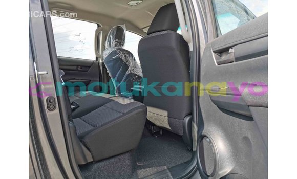 Buy Import Toyota Hilux Other Car in Import - Dubai in Bandundu Buy Import Toyota Hilux Other Car in Import - Dubai in Bandundu