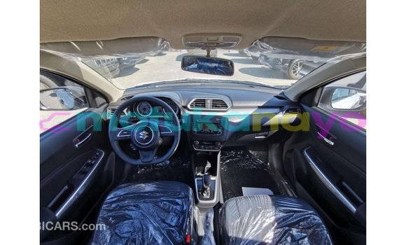 Buy Import Suzuki 750 Brown Bike in Import - Dubai in Bandundu Buy Import Suzuki 750 Brown Bike in Import - Dubai in Bandundu