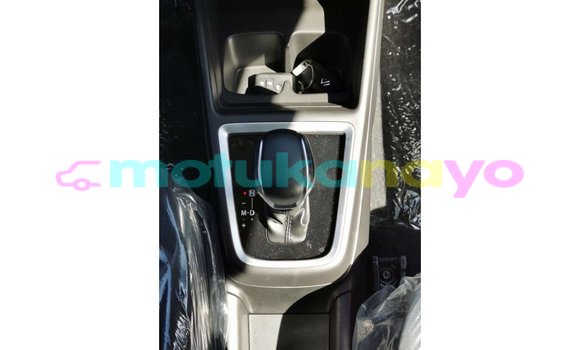 Buy Import Suzuki 750 Brown Bike in Import - Dubai in Bandundu Buy Import Suzuki 750 Brown Bike in Import - Dubai in Bandundu