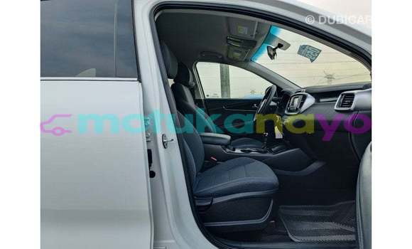 Acheter Import Voiture Kia Sorento Blanc à Import - Dubai, Bandundu Acheter Import Voiture Kia Sorento Blanc à Import - Dubai, Bandundu