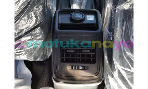 Buy Import Suzuki 750 Brown Bike in Import - Dubai in Bandundu Buy Import Suzuki 750 Brown Bike in Import - Dubai in Bandundu