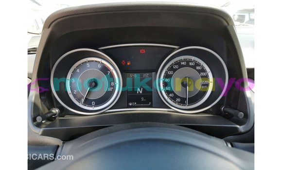 Buy Import Suzuki 750 Brown Bike in Import - Dubai in Bandundu Buy Import Suzuki 750 Brown Bike in Import - Dubai in Bandundu