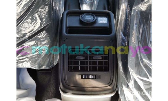 Buy Import Suzuki 750 Brown Bike in Import - Dubai in Bandundu Buy Import Suzuki 750 Brown Bike in Import - Dubai in Bandundu