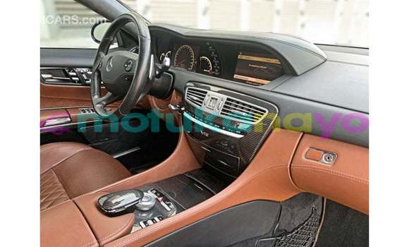 Buy Import Mercedes-Benz 190 (W201) White Car in Import - Dubai in Bandundu Buy Import Mercedes-Benz 190 (W201) White Car in Import - Dubai in Bandundu