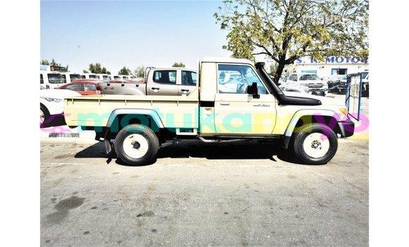 Buy Import Toyota Land Cruiser Beige Car in Import - Dubai in Bandundu Buy Import Toyota Land Cruiser Beige Car in Import - Dubai in Bandundu