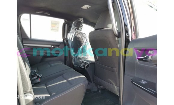 Buy Import Toyota Hilux Black Car in Import - Dubai in Bandundu Buy Import Toyota Hilux Black Car in Import - Dubai in Bandundu