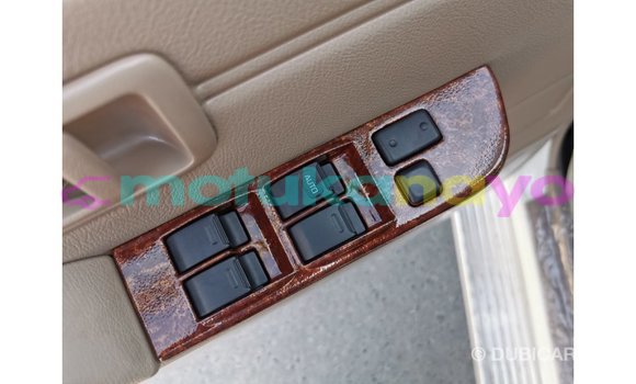 Buy Import Toyota Land Cruiser White Car in Import - Dubai in Bandundu Buy Import Toyota Land Cruiser White Car in Import - Dubai in Bandundu