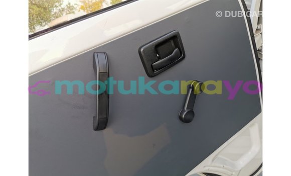 Buy Import Suzuki Carry White Car in Import - Dubai in Bandundu Buy Import Suzuki Carry White Car in Import - Dubai in Bandundu