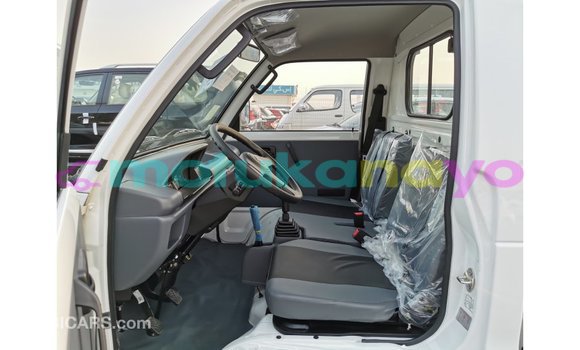 Buy Import Suzuki Carry White Car in Import - Dubai in Bandundu Buy Import Suzuki Carry White Car in Import - Dubai in Bandundu