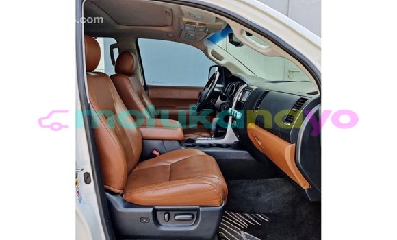 Buy Import Toyota Sequoia White Car in Import - Dubai in Bandundu Buy Import Toyota Sequoia White Car in Import - Dubai in Bandundu