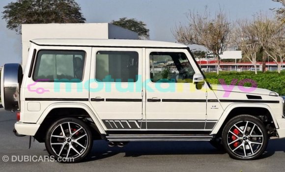 Buy Import Mercedes-Benz 190 (W201) White Car in Import - Dubai in Bandundu Buy Import Mercedes-Benz 190 (W201) White Car in Import - Dubai in Bandundu