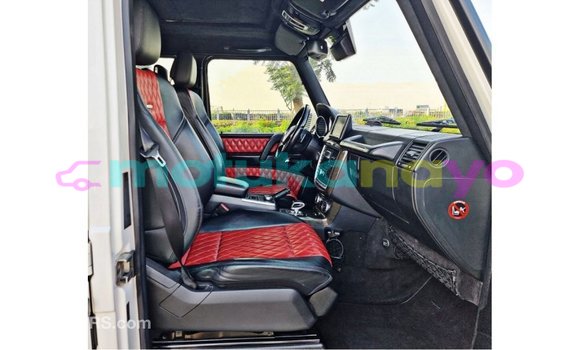 Buy Import Mercedes-Benz 190 (W201) White Car in Import - Dubai in Bandundu Buy Import Mercedes-Benz 190 (W201) White Car in Import - Dubai in Bandundu