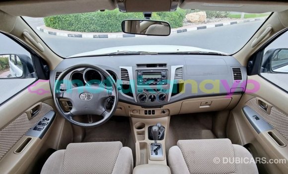 Buy Import Toyota Fortuner White Car in Import - Dubai in Bandundu Buy Import Toyota Fortuner White Car in Import - Dubai in Bandundu