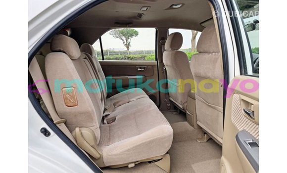 Buy Import Toyota Fortuner White Car in Import - Dubai in Bandundu Buy Import Toyota Fortuner White Car in Import - Dubai in Bandundu